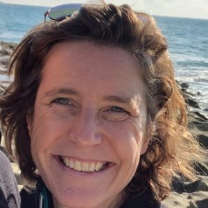 Meet your Posher, Claudene